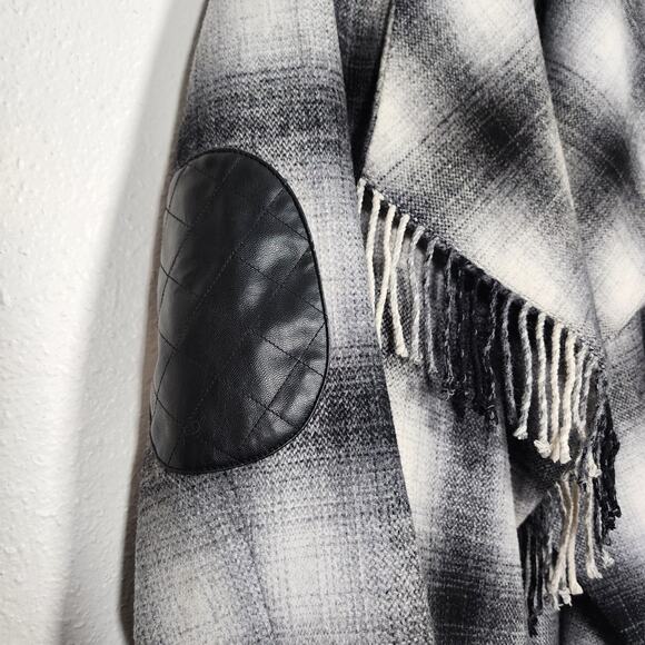 Tasha Polizzi Fringe Wrap Coat Western Ranch Plaid Wool Elbow Patches Size Small - Picture 7 of 11